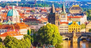 viajes puente de Noviembre Praga