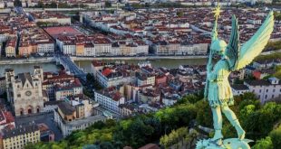 viajes puente de Noviembre Lyon
